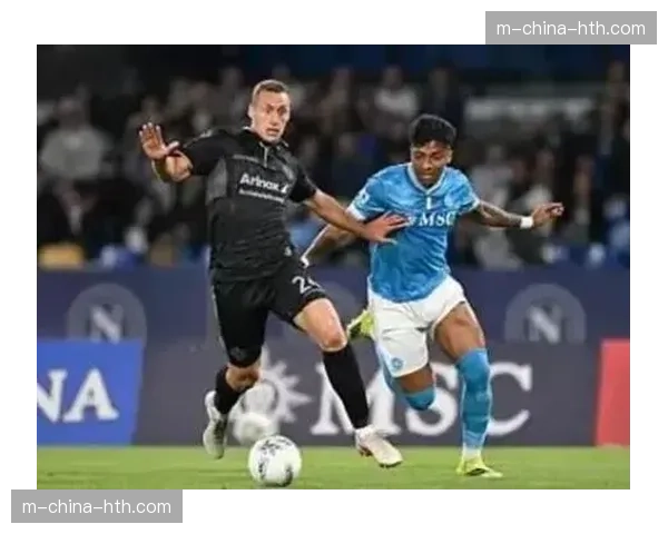 那不勒斯3-0领先克雷莫纳，麦克托米奈闪击破门